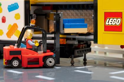 Huur LEGO en DUPLO: sets of boxen